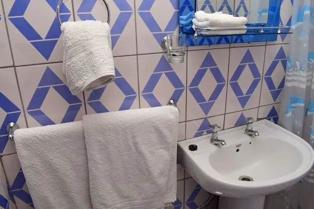 Standard Tek Büyük Yataklı Oda