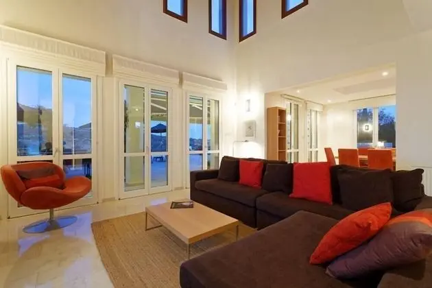 Villa, 4 Yatak Odası, Kişiye Özel Havuzlu