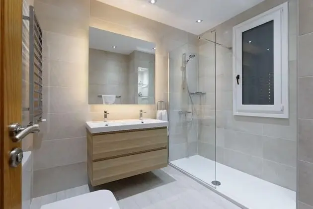 Villa, 4 Yatak Odası, Kişiye Özel Havuzlu