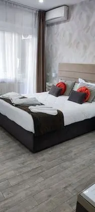 Tek Büyük Yataklı Oda, Balkon (202)