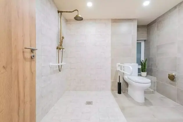 Deluxe Stüdyo Süit