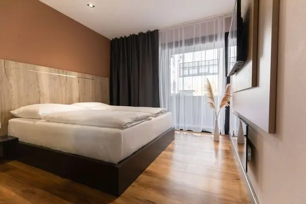 Comfort Tek Büyük Yataklı Oda