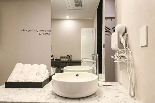 Luxury Tek Büyük Yataklı Oda