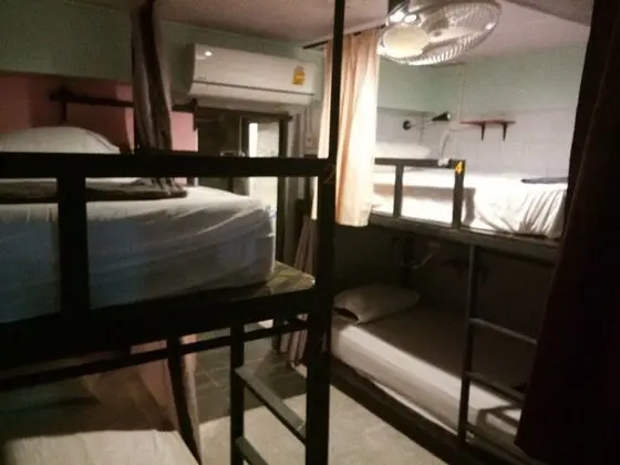 Mixed Dormitory with Shared Bathroom