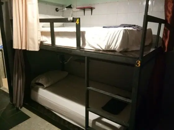 Mixed Dormitory with Shared Bathroom
