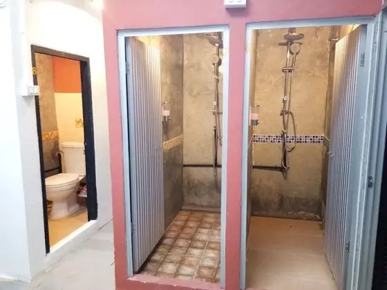 Mixed Dormitory with Shared Bathroom