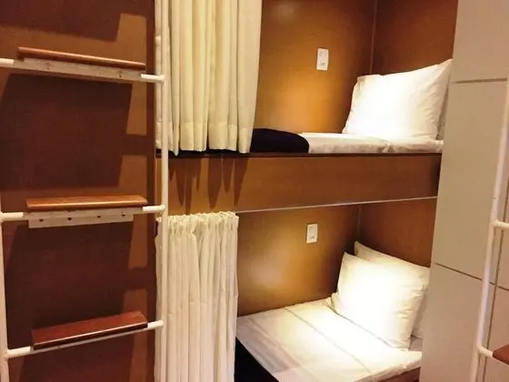 Ortak Ranzalı Oda, Sadece erkekler için (6 beds)