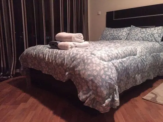 Oda, 1 En Büyük (King) Boy Yatak, Ortak Banyo, Şehir Manzaralı