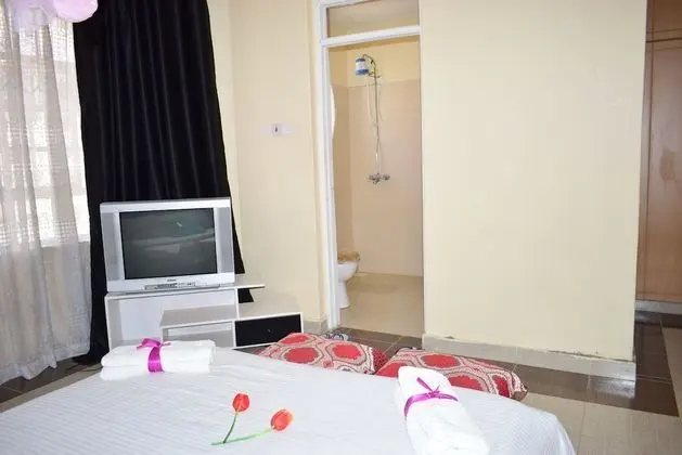 Üç Kişilik Oda