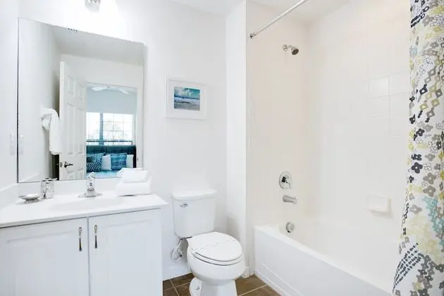 Villa (2569ROSEMONT)