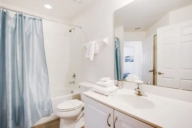 Villa (2569ROSEMONT)