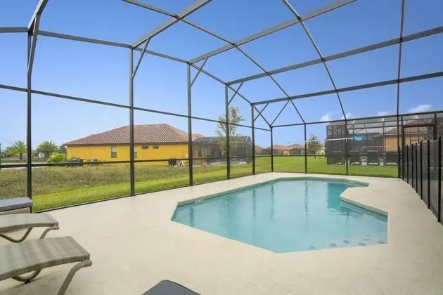 Villa (2570ROSEMONT)