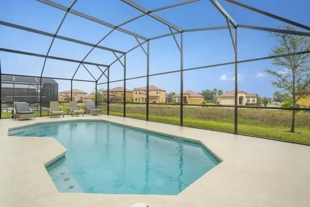 Villa (2570ROSEMONT)