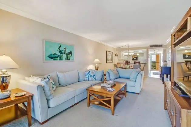 Daire (25870 Hickory Blvd #704)