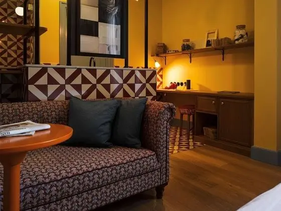 Deluxe Oda, 1 En Büyük (King) Boy Yatak