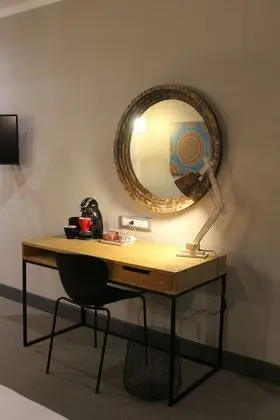Luxury Tek Büyük Yataklı Oda