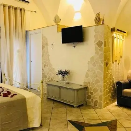 Stüdyo, Jakuzi, Zemin Kat