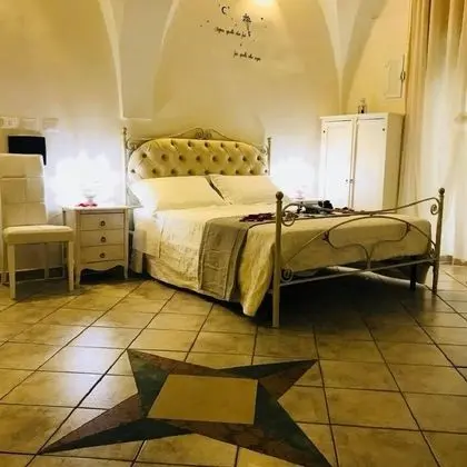 Stüdyo, Jakuzi, Zemin Kat