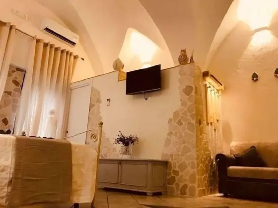 Stüdyo, Jakuzi, Zemin Kat