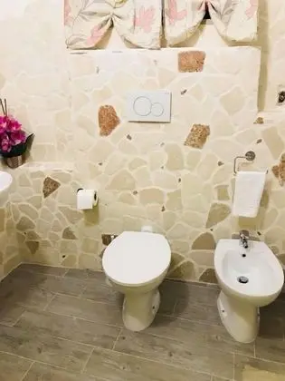 Stüdyo, Jakuzi, Zemin Kat