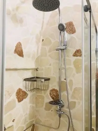 Stüdyo, Jakuzi, Zemin Kat