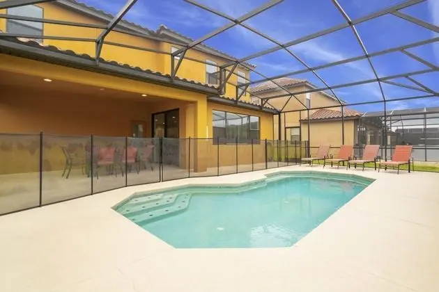Villa (2609ROSEMONT)
