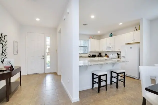 Villa (2609ROSEMONT)
