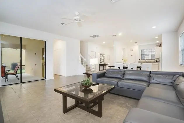 Villa (2609ROSEMONT)
