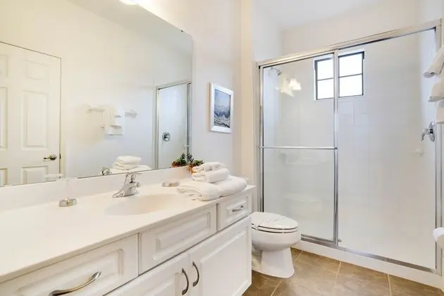 Villa (2609ROSEMONT)