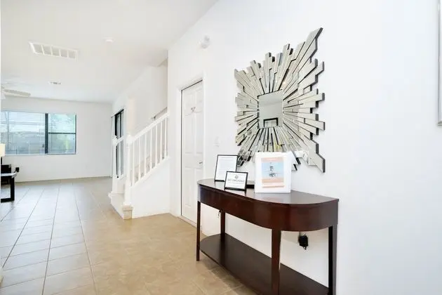 Villa (2609ROSEMONT)