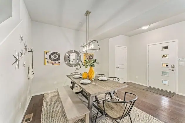 Ev, Birden Çok Yatak, Veranda, Bahçe Manzaralı (2626 Avenger Place (Unit 3))