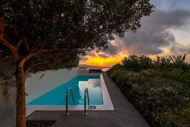 Villa, 4 Yatak Odası, Kişiye Özel Havuzlu
