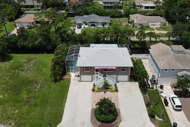 Ev (27090 Belle Rio Dr)