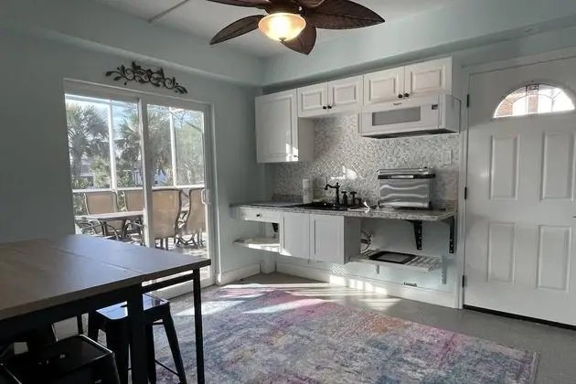 Ev (27090 Belle Rio Dr)