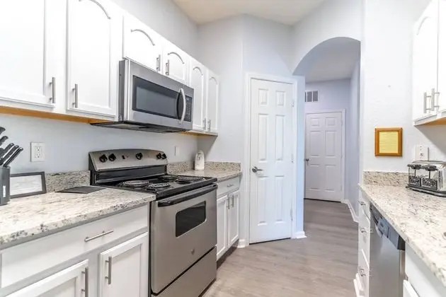 Daire (2788 Windsor Hills)