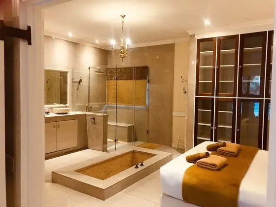 Orange Apartment