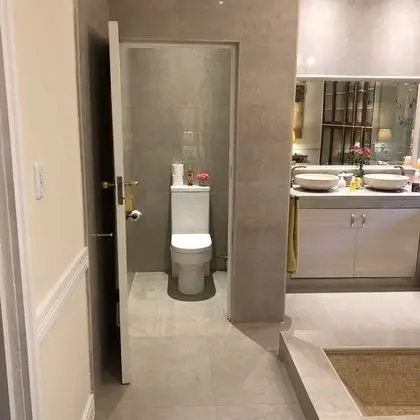 Orange Apartment