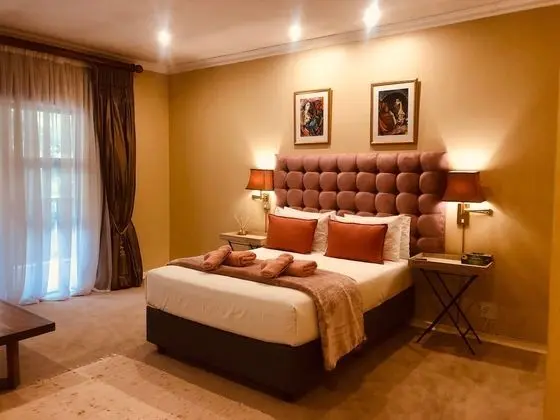 Peach Room