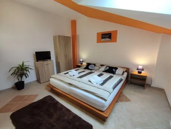 Tek Büyük Yataklı Oda, 1 Büyük (Queen) Boy Yatak