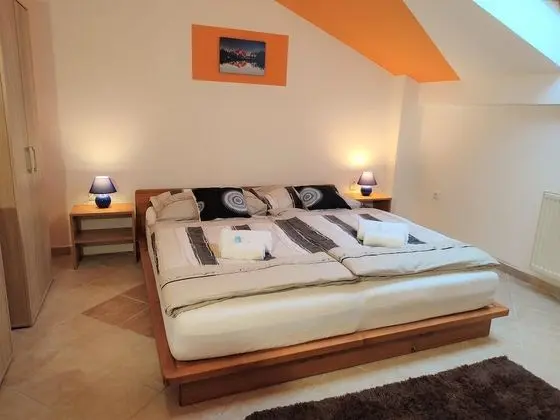 Tek Büyük Yataklı Oda, 1 Büyük (Queen) Boy Yatak