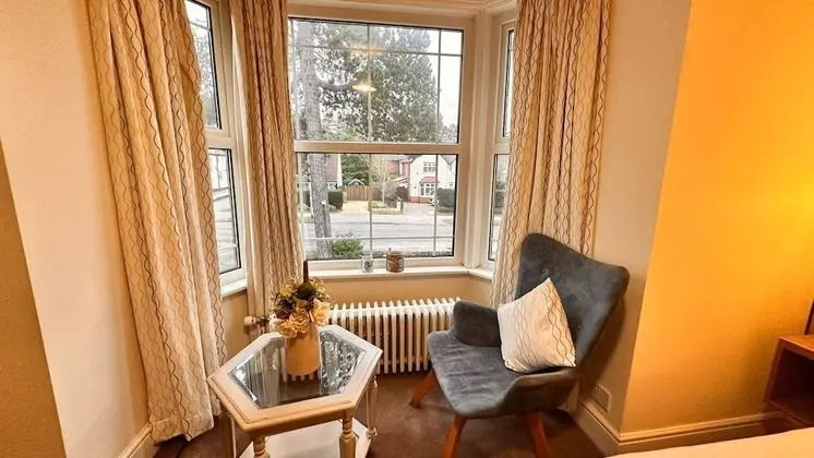 Classic Tek Büyük Yataklı Oda