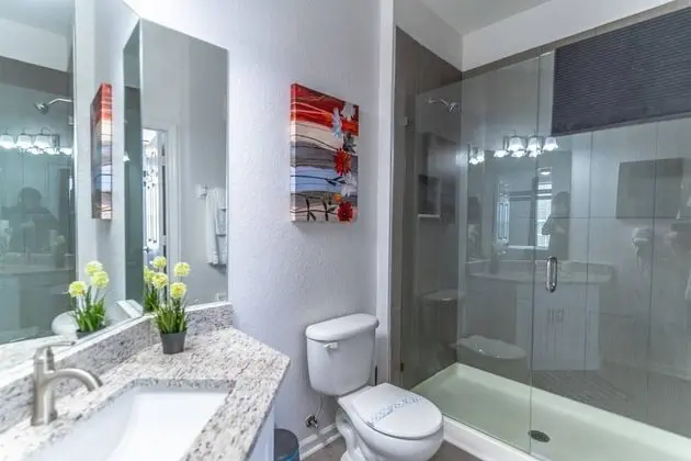 Daire (2821 Windsor Hills)