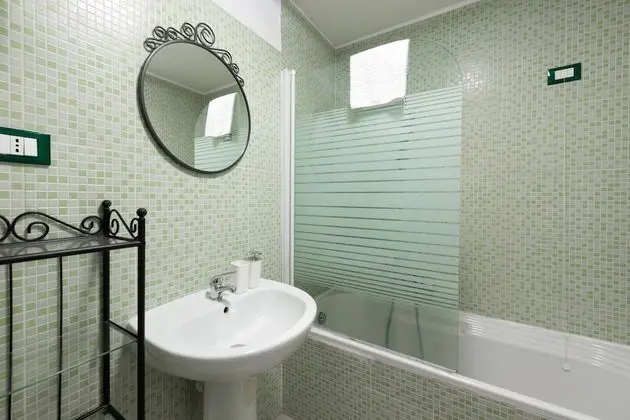 Deluxe Tek Büyük Yataklı Oda, 1 Büyük (Queen) Boy Yatak