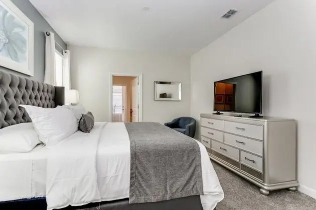 Ev (2867STANZA 9 BR Villa With Games Room)