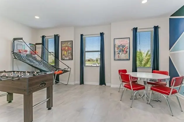 Ev (2867STANZA 9 BR Villa With Games Room)