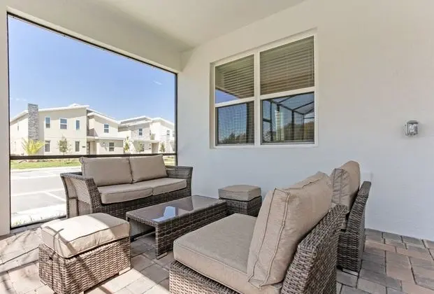 Ev (2867STANZA 9 BR Villa With Games Room)