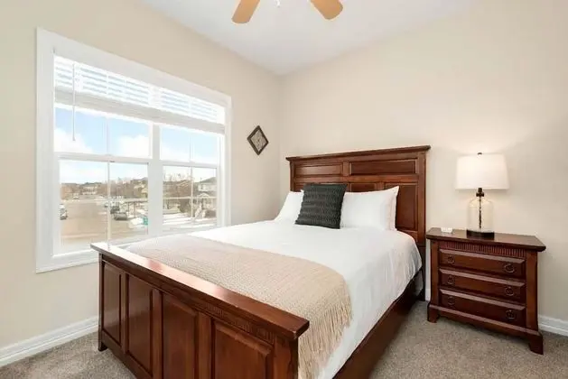 Ev, Birden Çok Yatak, Veranda, Bahçe Manzaralı (298 Fieldstone Dr. Windsor)
