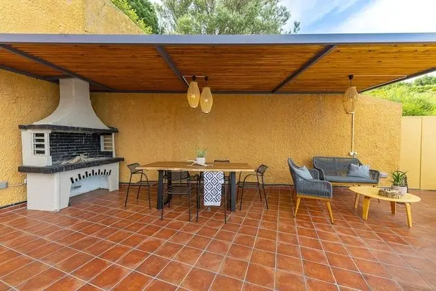 Villa, 2 Yatak Odası, Sigara İçilebilir, Şömine