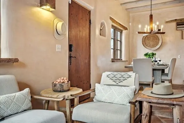 Ev (2bd Casa Divina)