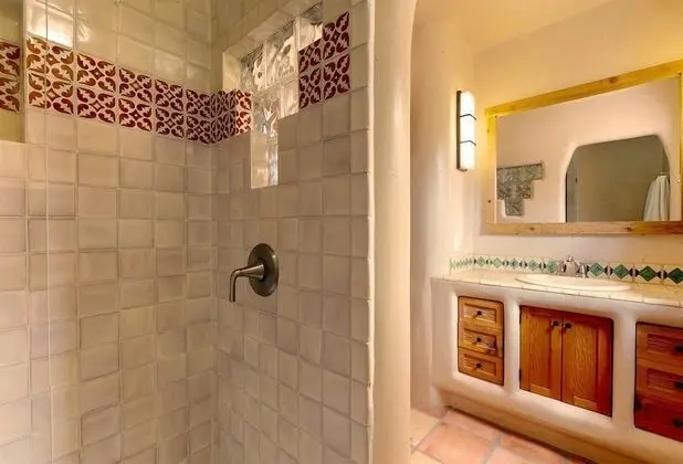 Ev (2bd Casa Divina)